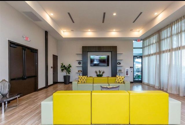 8810 NW 155th Terrace, Miami Lakes, FL 33018