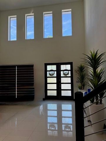 8810 NW 155th Terrace, Miami Lakes, FL 33018