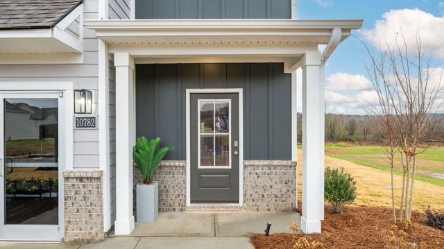 10782 Upland Drive, Apison, TN 37302
