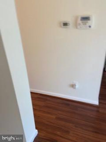 1823 N SHORE CT, Reston, VA 20190