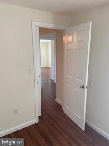 1823 N SHORE CT, Reston, VA 20190