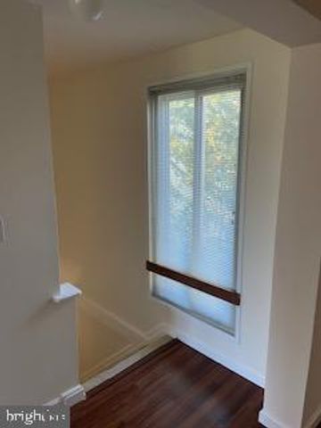 1823 N SHORE CT, Reston, VA 20190