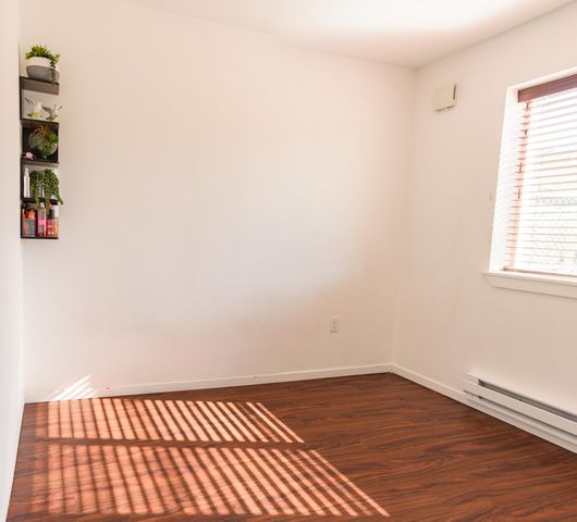 400 E E J St, Deer Park, WA 99006