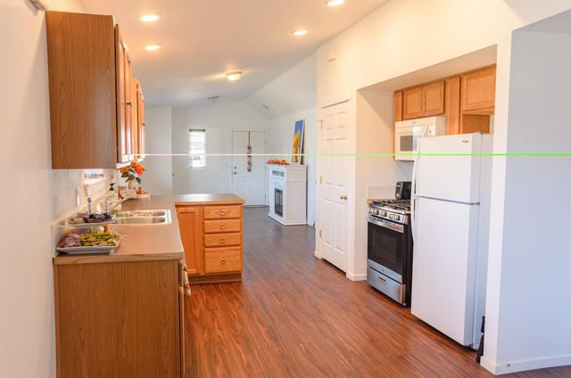 400 E E J St, Deer Park, WA 99006