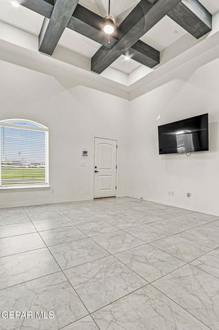 7420 Norte Valley Lane, El Paso, TX 79934