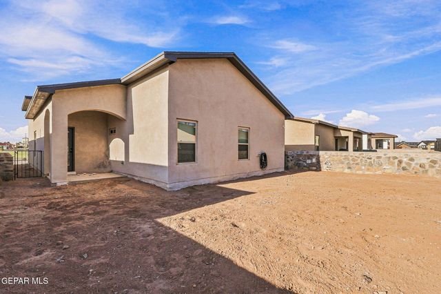 7420 Norte Valley Lane, El Paso, TX 79934