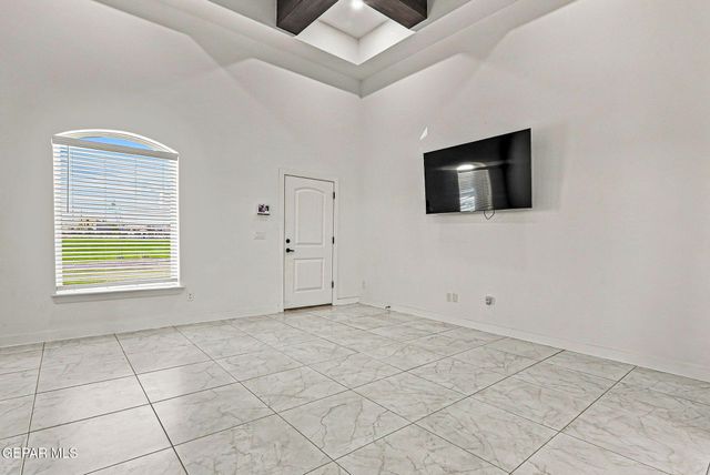 7420 Norte Valley Lane, El Paso, TX 79934