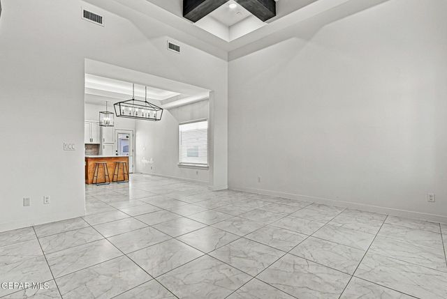 7420 Norte Valley Lane, El Paso, TX 79934