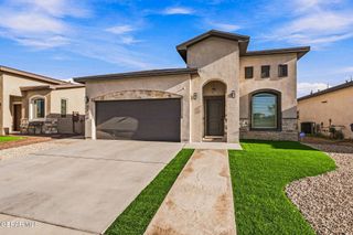 7420 Norte Valley Lane, El Paso, TX 79934