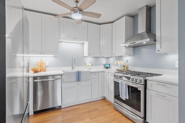 51 Richardson Avenue, Dracut, MA 01826