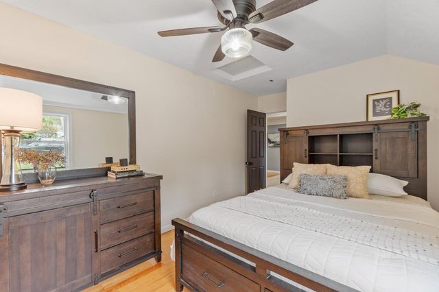 51 Richardson Avenue, Dracut, MA 01826
