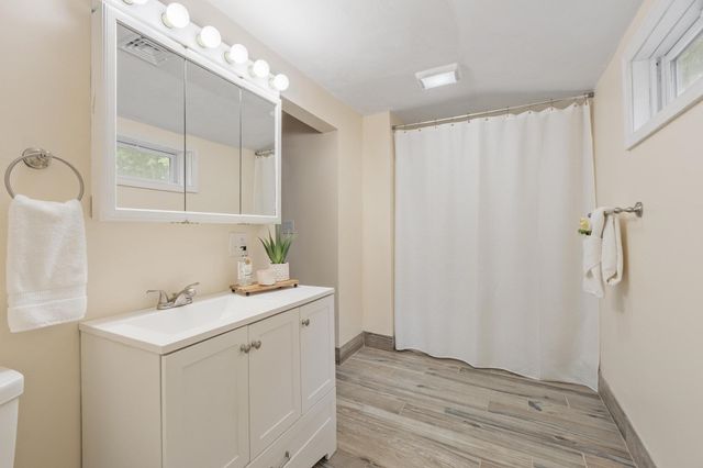 51 Richardson Avenue, Dracut, MA 01826