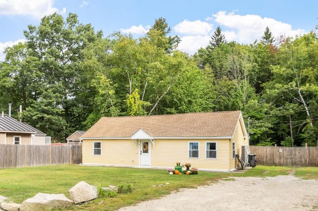 51 Richardson Avenue, Dracut, MA 01826
