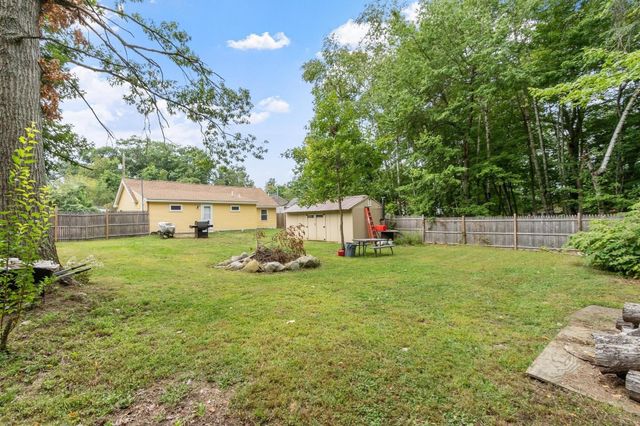 51 Richardson Avenue, Dracut, MA 01826