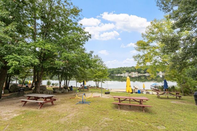 51 Richardson Avenue, Dracut, MA 01826