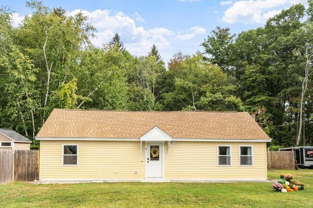 51 Richardson Avenue, Dracut, MA 01826