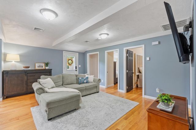 51 Richardson Avenue, Dracut, MA 01826