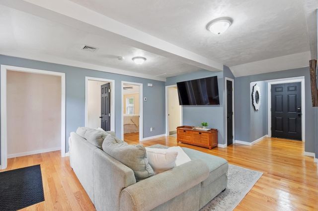 51 Richardson Avenue, Dracut, MA 01826