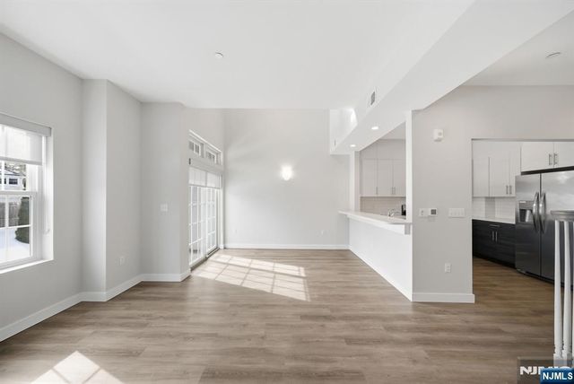 764 New Bridge Road 2H, Teaneck, NJ 07666