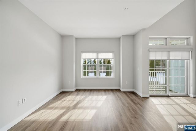 764 New Bridge Road 2H, Teaneck, NJ 07666