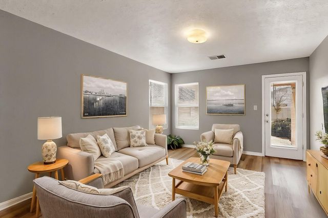 111 18th Street Street SE, Rio Rancho, NM 87124