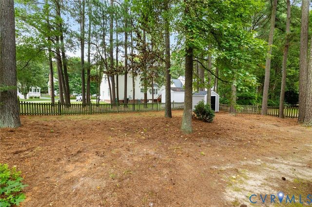 3843 Danewood Dr, Henrico, VA 23233