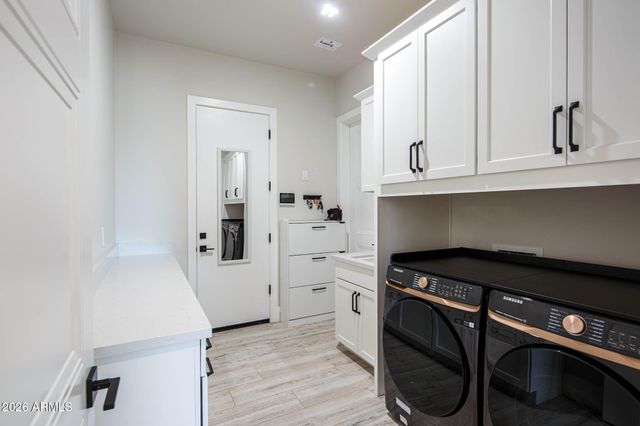 18814 E COUNTRY MEADOWS Court, Queen Creek, AZ 85142