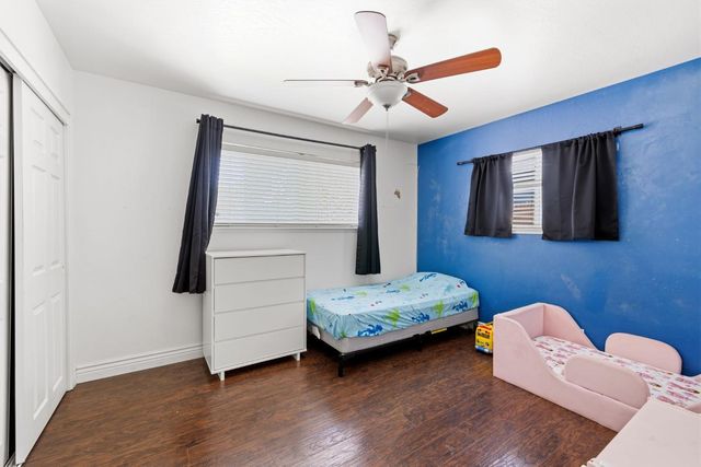 5222 Locust Ave, Carmichael, CA 95608