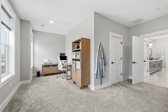 146 Enclave Dr, Seven Fields Boro, PA 16046
