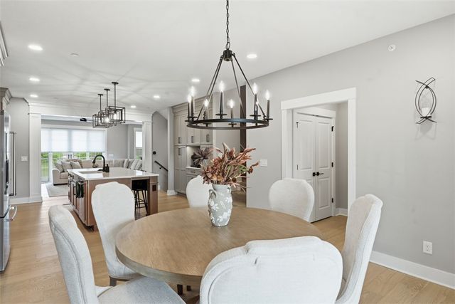 146 Enclave Dr, Seven Fields Boro, PA 16046