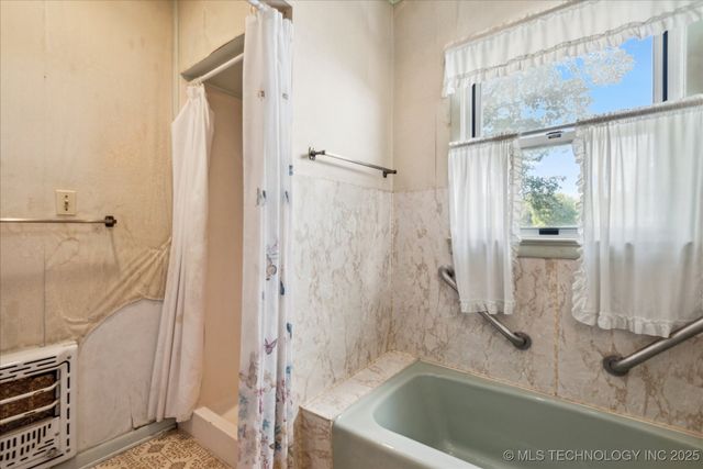 785 US Highway 60 Highway, Bartlesville, OK 74003