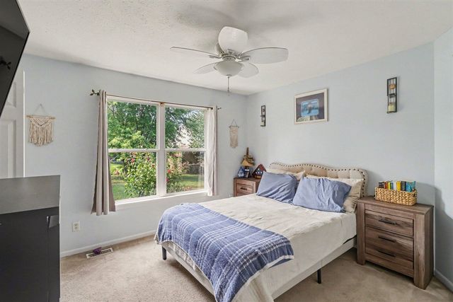 3006 Arctic Avenue, Kalamazoo, MI 49004