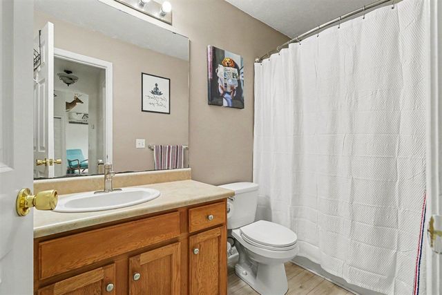 3006 Arctic Avenue, Kalamazoo, MI 49004