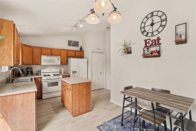 3006 Arctic Avenue, Kalamazoo, MI 49004