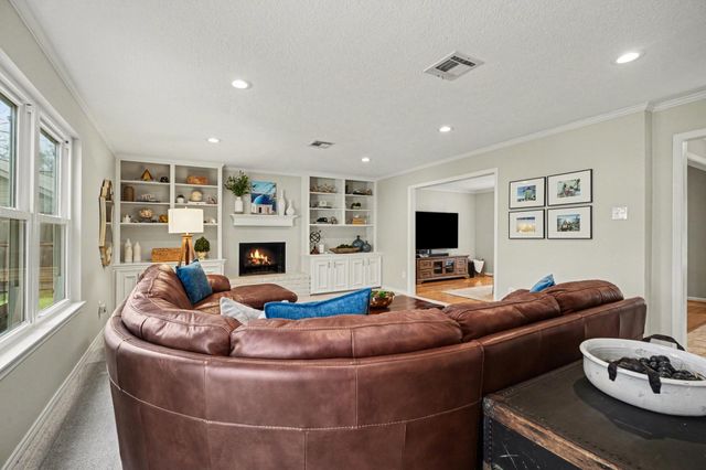 4119 Long Grove Drive, Seabrook, TX 77586