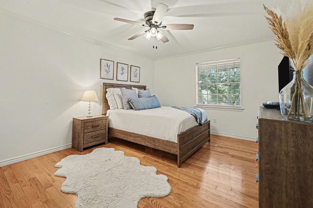 4119 Long Grove Drive, Seabrook, TX 77586