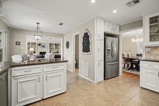 4119 Long Grove Drive, Seabrook, TX 77586