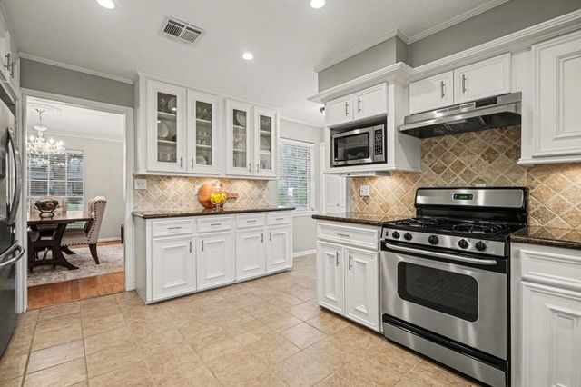 4119 Long Grove Drive, Seabrook, TX 77586