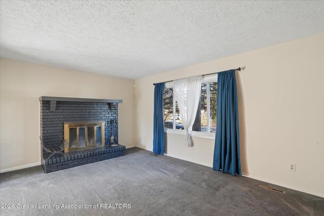 2413 Beacon Hill Drive, Lansing, MI 48906