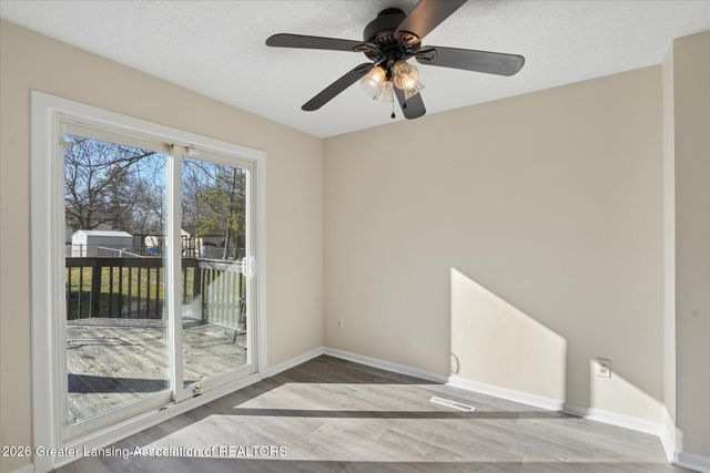 2413 Beacon Hill Drive, Lansing, MI 48906