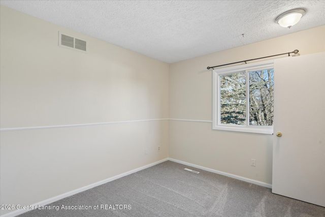 2413 Beacon Hill Drive, Lansing, MI 48906