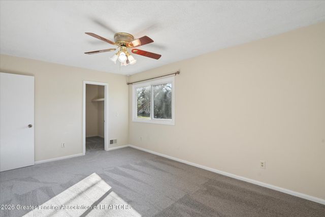 2413 Beacon Hill Drive, Lansing, MI 48906