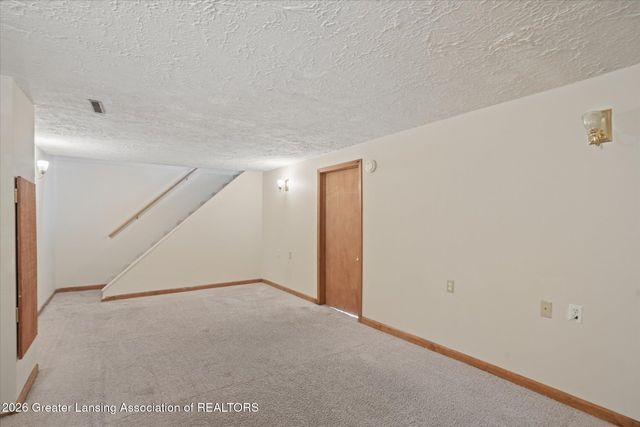 2413 Beacon Hill Drive, Lansing, MI 48906