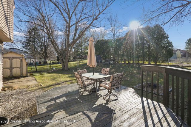 2413 Beacon Hill Drive, Lansing, MI 48906