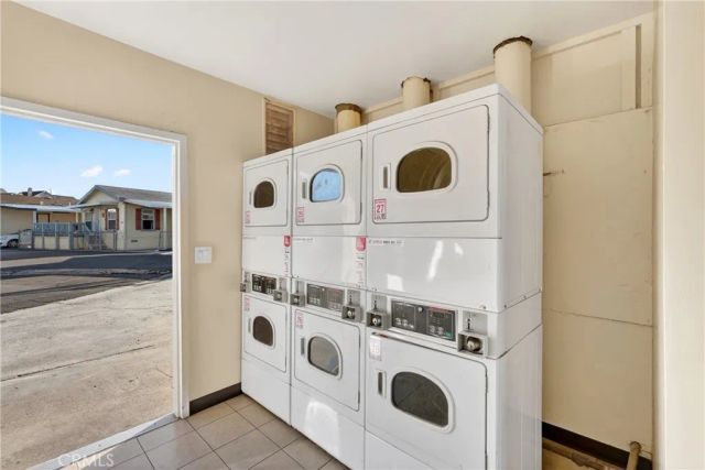 402 63rd St 244, San Diego, CA 92114