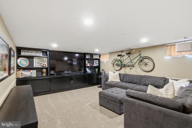 42 BRYAN DR, Richboro, PA 18954