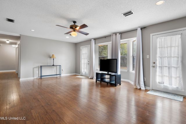 831 Graveline Road, Gautier, MS 39553