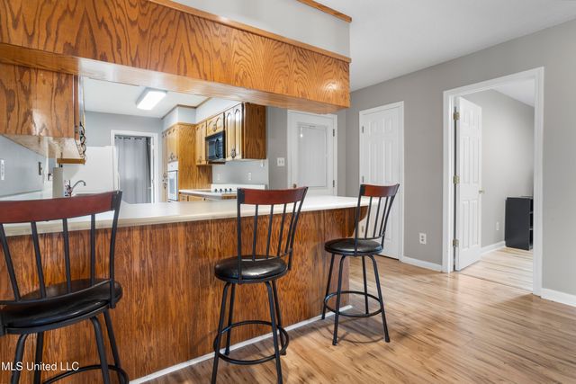 831 Graveline Road, Gautier, MS 39553