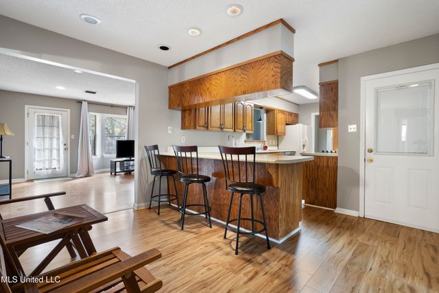 831 Graveline Road, Gautier, MS 39553