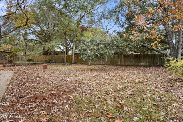 831 Graveline Road, Gautier, MS 39553